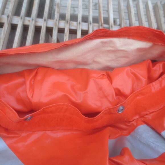 Hi-Vis Flame Gard Utili-Gard Flame Resistant Waterproof Jacket - Size S/M. - Picture 12 of 14